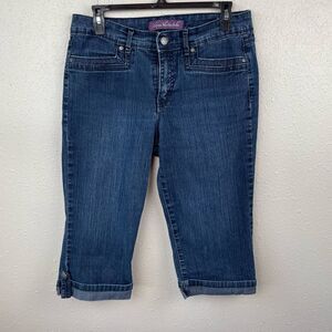 Gloria Vanderbilt Cropped Shorts Size 6 EUC